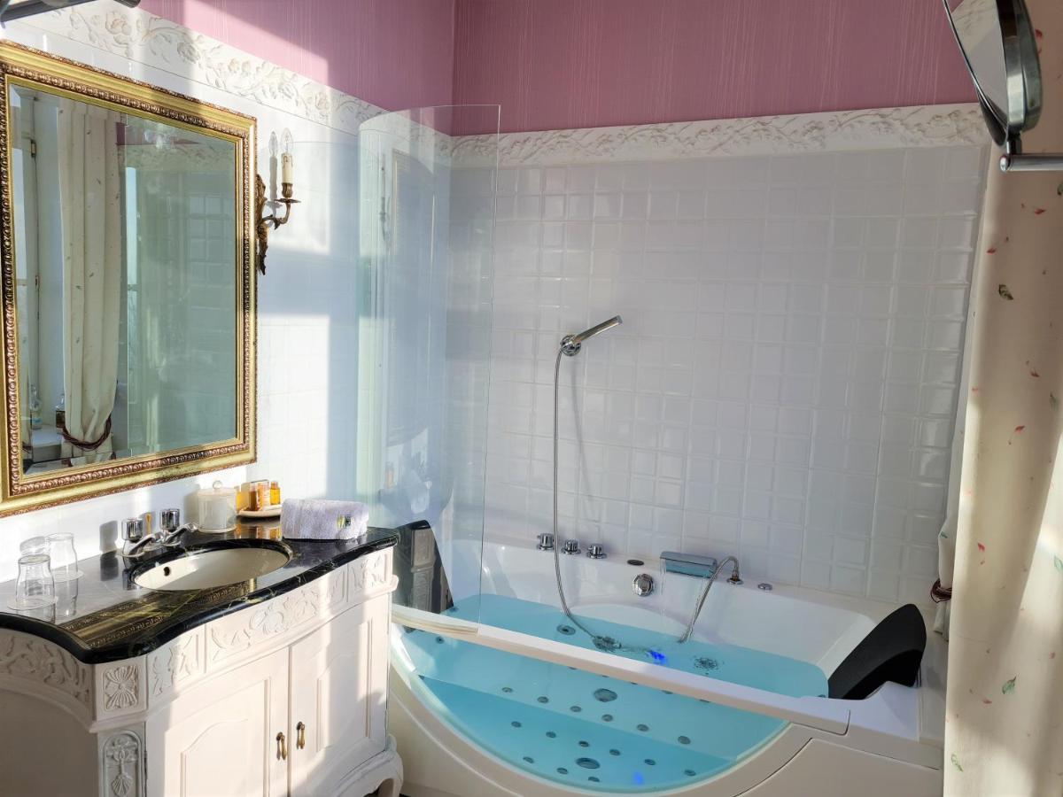 Double Room Spa Bath